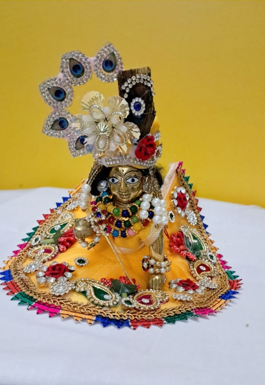 🌼 Peacock Glory – Designer Yellow Poshak for Laddu Gopal